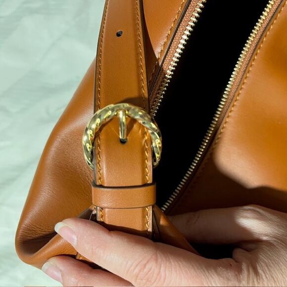 Ulla Johnson Twyla Crescent bag Cigar color - Picture 6 of 13